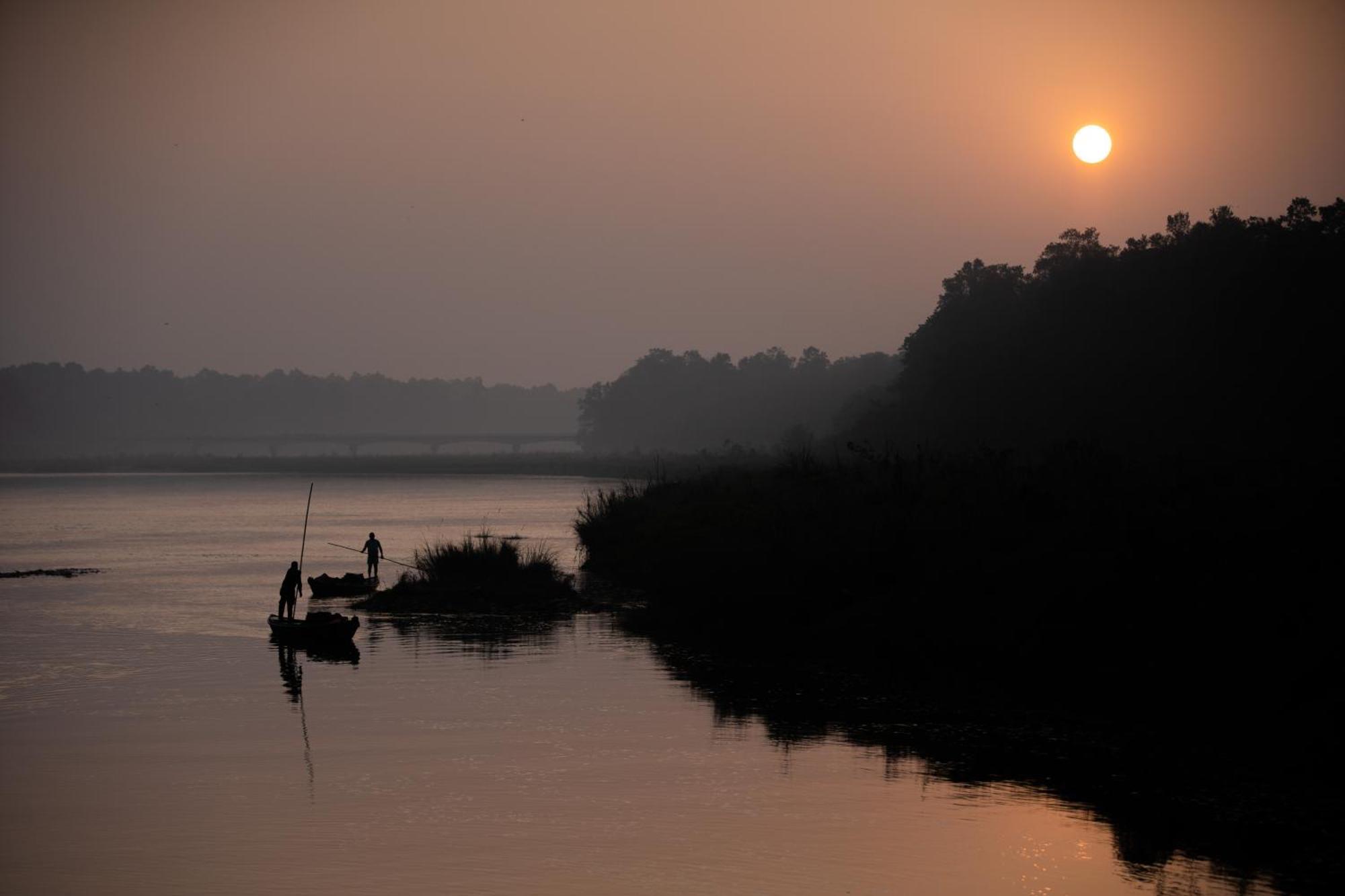 Jungle Villa Resort - Near Chitwan National Park Exterior photo
